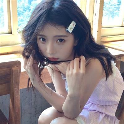夜色中的她